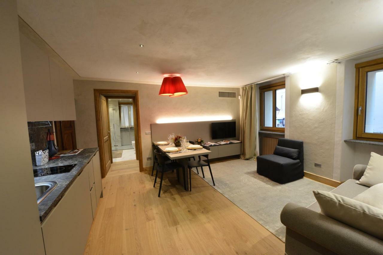 Le Reve Charmant Apartments - Via Sant'Orso,2 Aosta Esterno foto